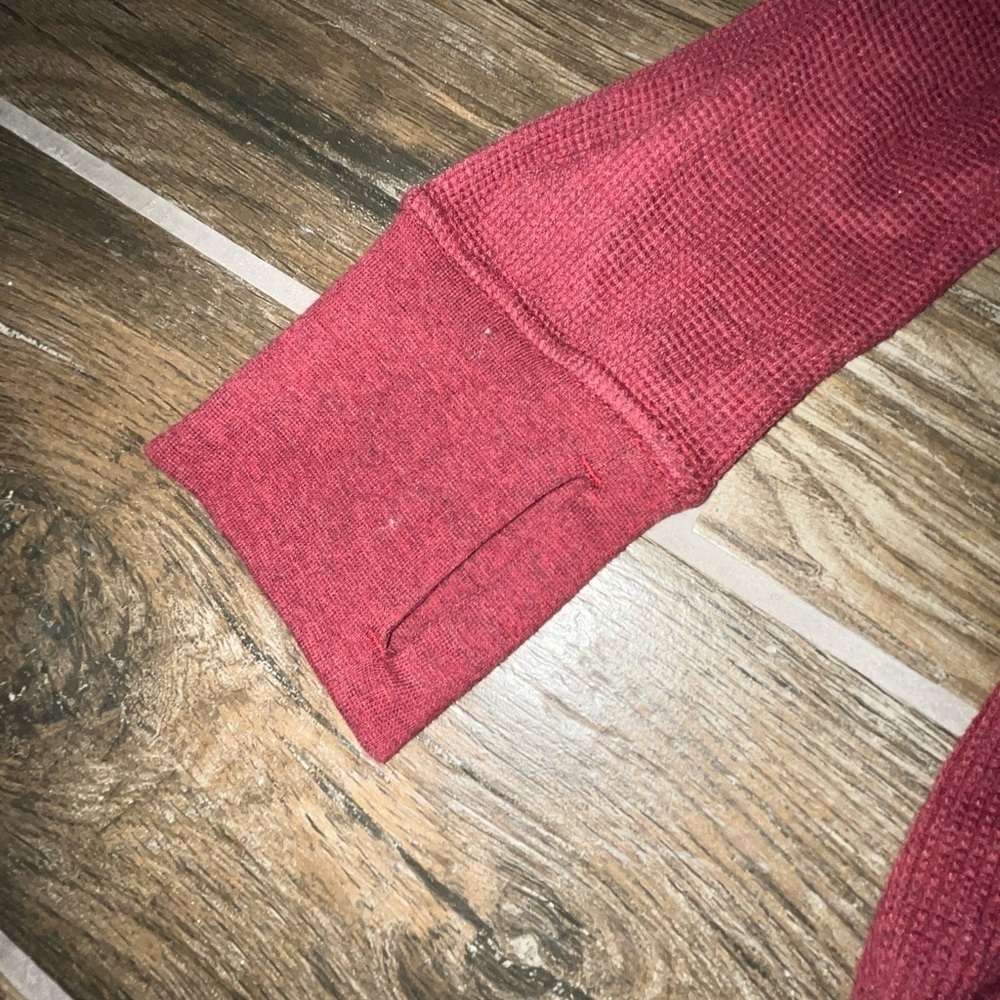 Patagonia women’s thermal hoodie - Picture 2 of 3